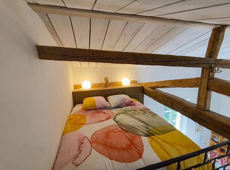 Maison Du Pont Canal Ажан Екстериор снимка